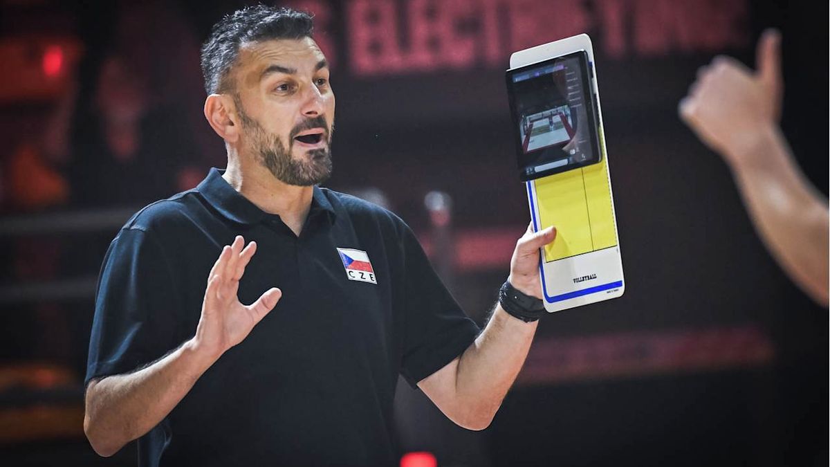 Volejbalistky neustály roli favoritek. Musíme změnit nastavení hlav, míní kouč